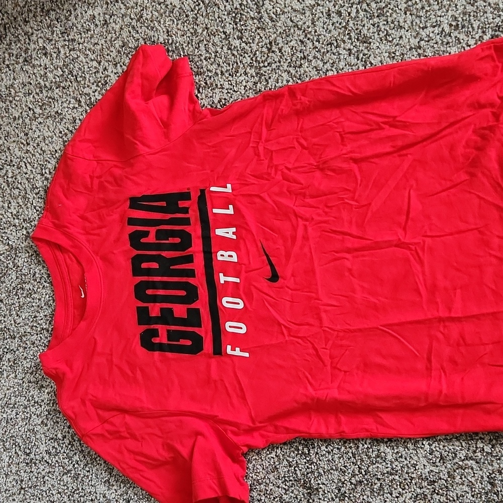 Tee shirt